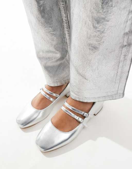 Silver flat shoes new look top