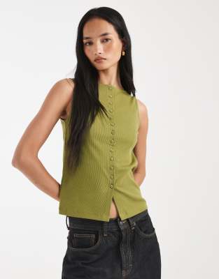 New Look - Durchgeknöpftes Tanktop in Khaki mit U-Boot-Ausschnitt-Grün