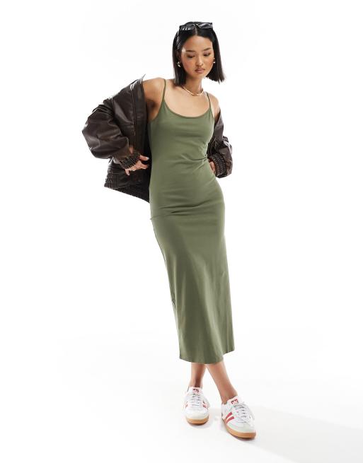 New Look – Dżersejowa sukienka midi na cienkich ramiączkach w kolorze khaki