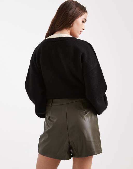 New Look - Elegante short van imitatieleer in donkerkaki, 4 van 5