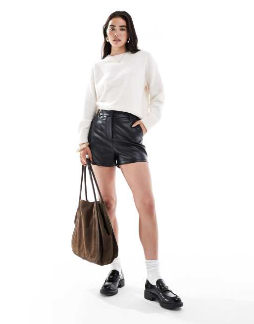 New Look - Elegante short van imitatieleer in zwart, 2 van 5