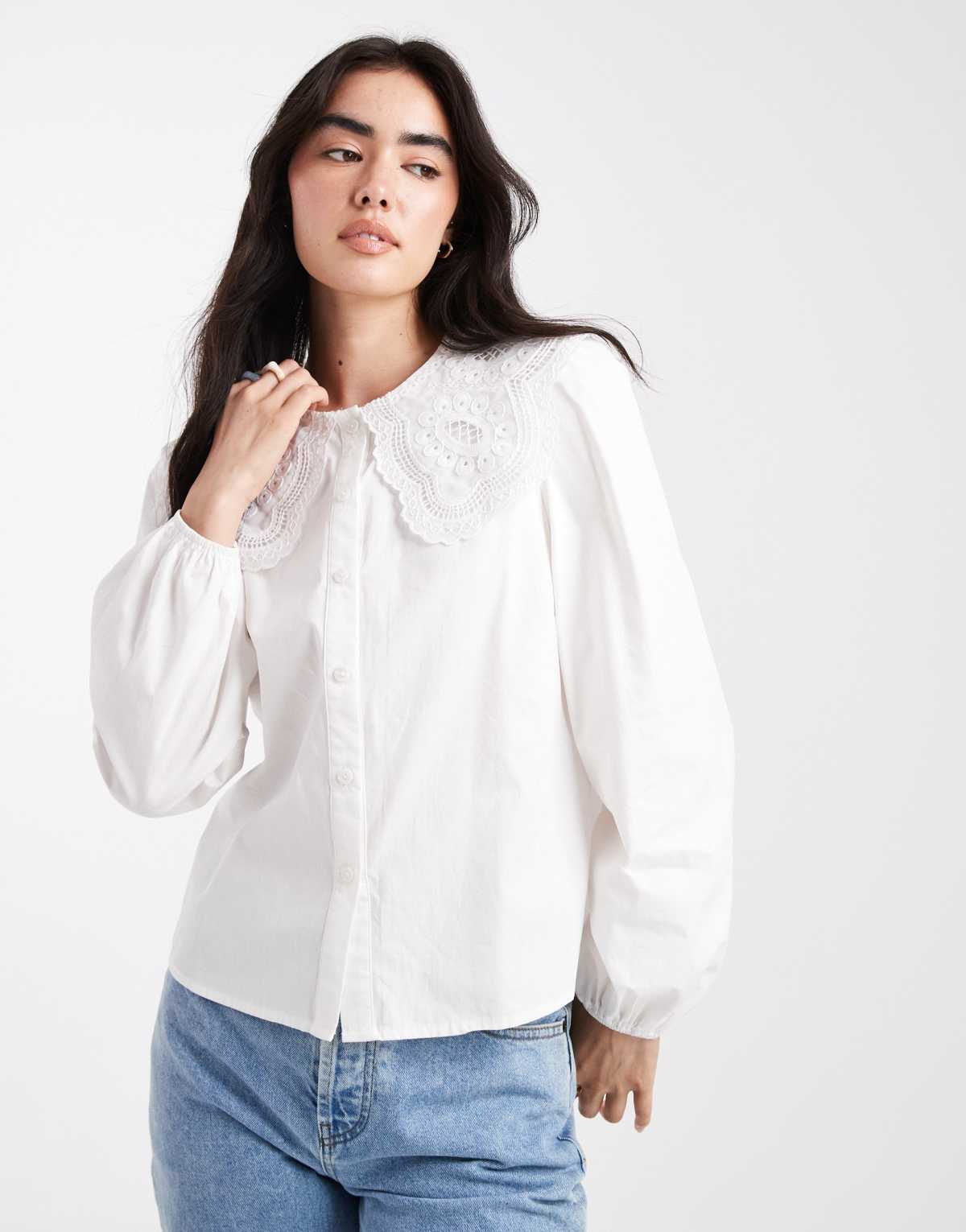 New Look embroidered collar shirt in white
