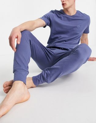 Loungewear New Look - Ensemble confort avec jogger et t-shirt brodés - Bleu