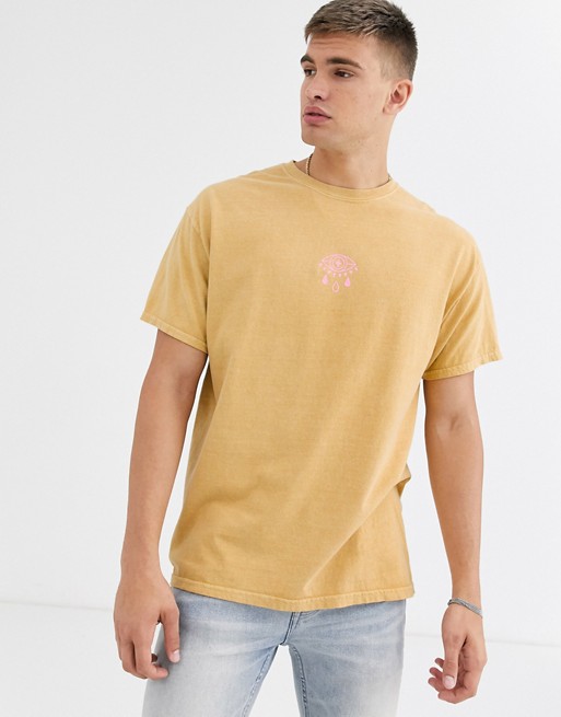 New Look eye logo over dyed t-shirt in light coral