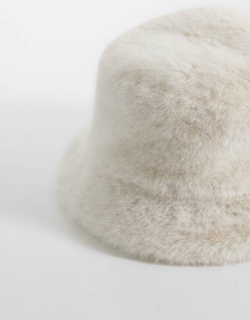 New Look faux fur bucket hat in cream, 2 of 3