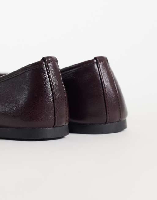 New Look faux leather bow ballet flat in burgundy, 4 of 4