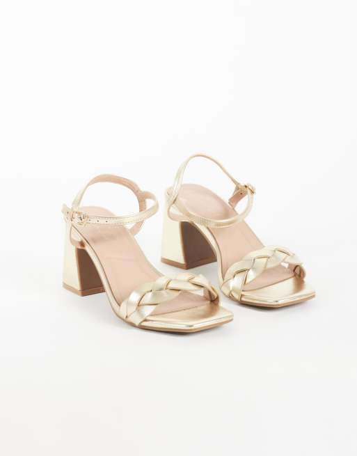 New Look faux leather braided block heel sandals in gold, 2 of 4