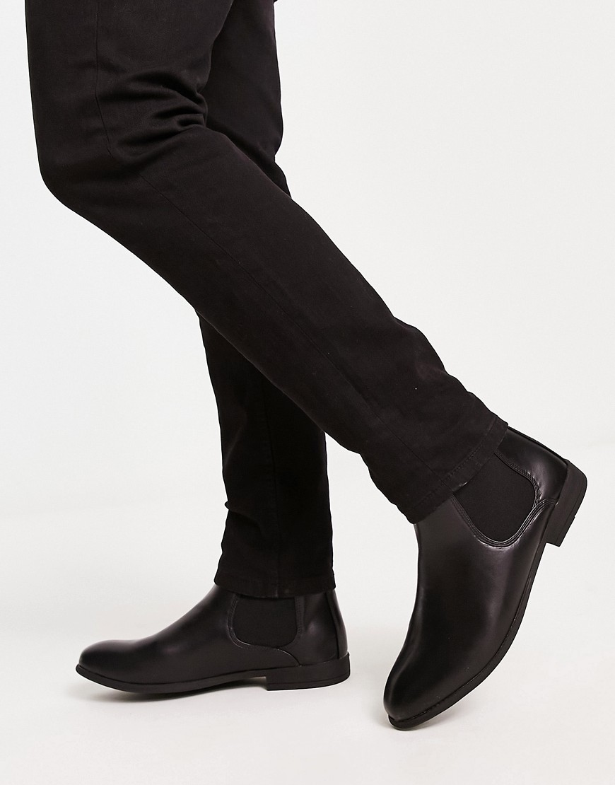 New Look Faux Leather Chelsea Boots In Black
