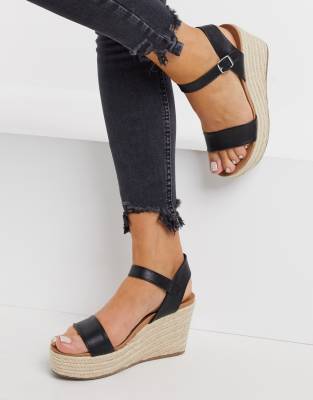 høj Svig Mechanics New Look faux leather espadrille wedges in black | ASOS