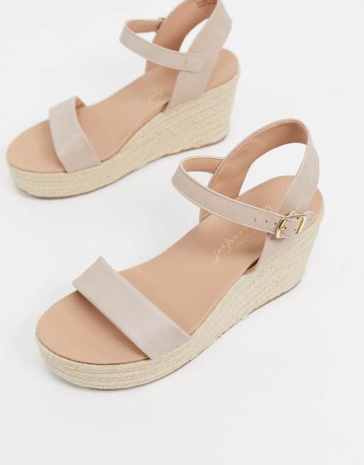 New Look faux leather wedges in cream | ASOS