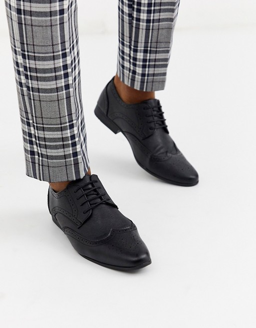 New Look faux leather formal brogue in black