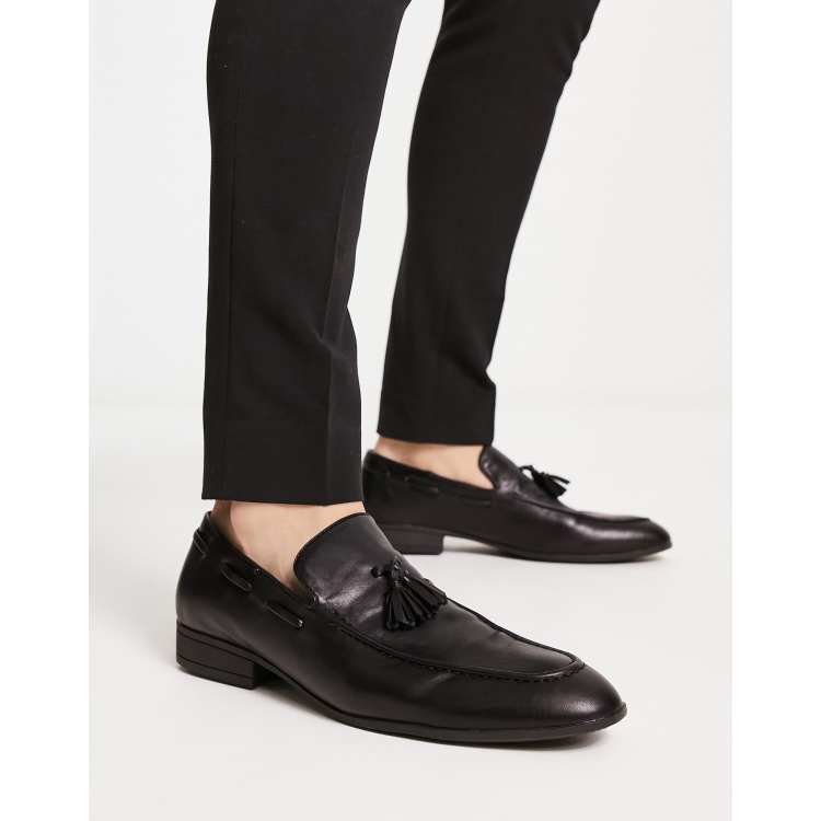 New Look faux leather loafers with tassel in black | ASOS display picture 3