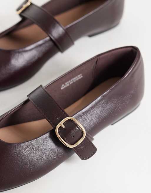 New Look faux leather Mary Jane ballet flat in dark burgundy, 3 of 4