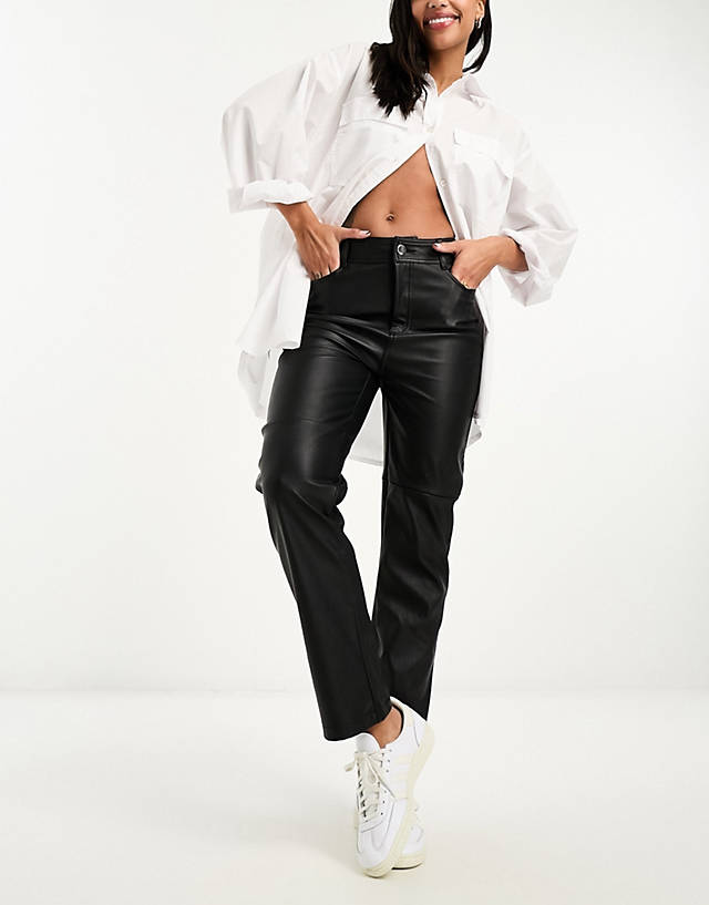 New Look - faux leather straight leg trousers in black