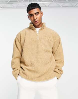 New Look - Felpa con collo a imbuto in pile borg, color cammello