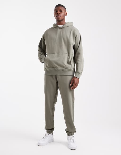New Look - Felpa oversize con cappuccio e joggers color kaki scuro