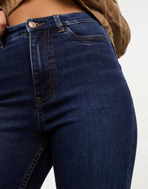 New Look – Figurformende, eng geschnittene Jeans in Dunkelblau, 5 von 5