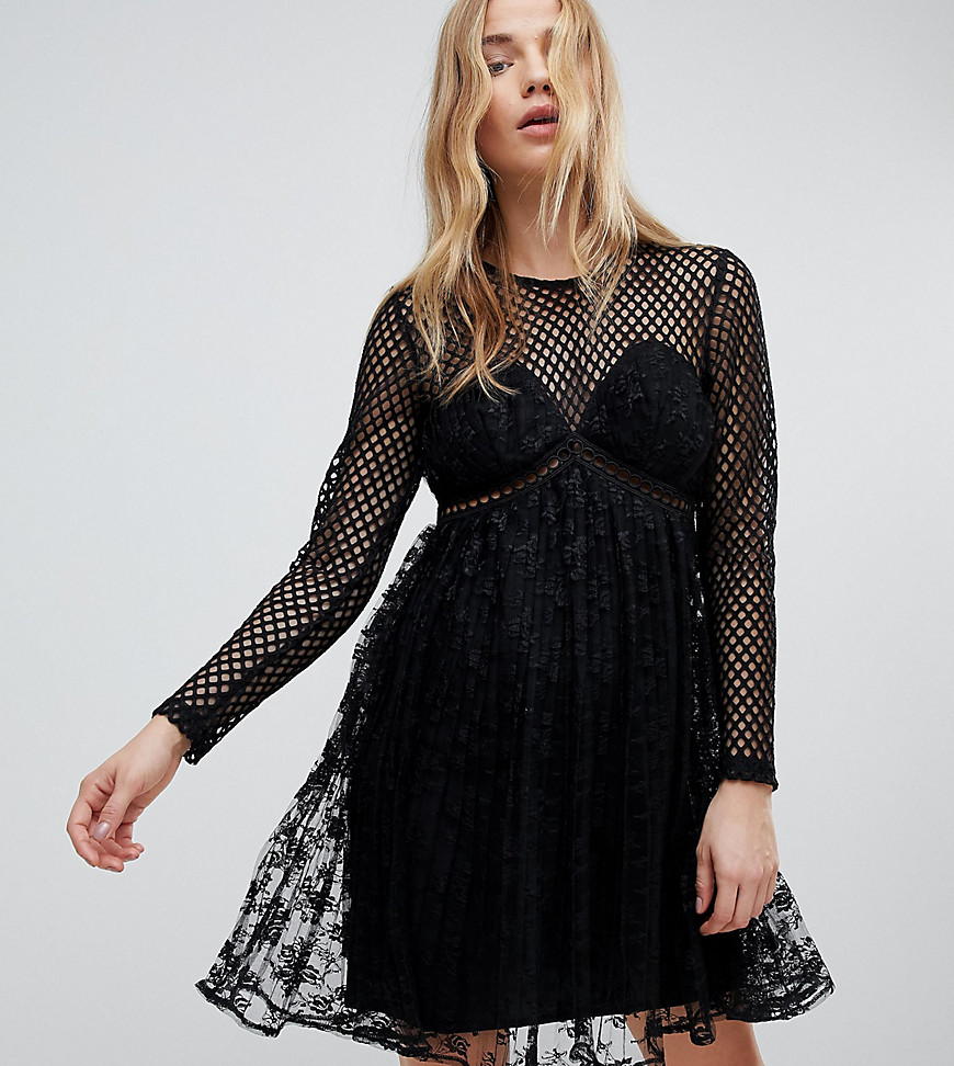 New Look Fishnet Lace Pleat Dress-Black