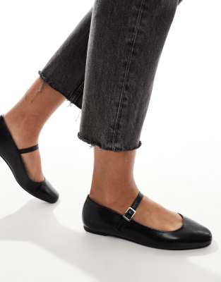 New Look - Flache Ballerinas im Mary Jane-Design in Schwarz