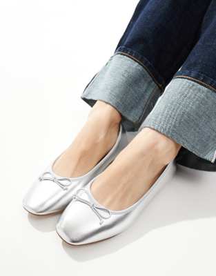 New Look - Flache Ballerinas in Silber