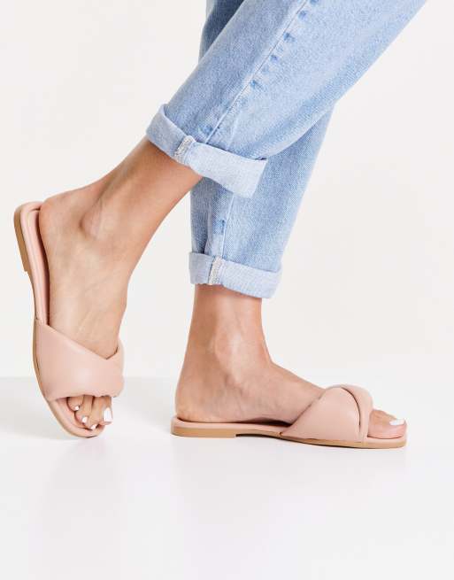 New Look – Flache Pantoletten-Sandale mit gepolstertem Riemen in Hellbeige, 3 von 4