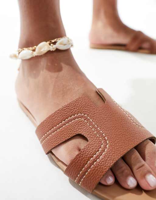 New Look – Flache Sandalen zum Hineinschlüpfen in Hellbraun, 2 von 4