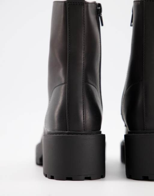 New Look – Flache Schnürstiefel in Schwarz mit dicker Sohle, 4 von 4