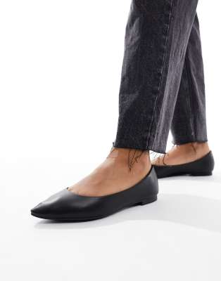 New Look - Flache Schuhe in Schwarz mit spitzer Zehenpartie