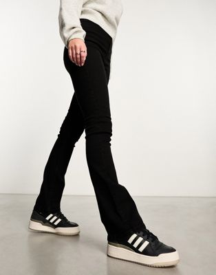 New Look flared jeans in black - ASOS Price Checker