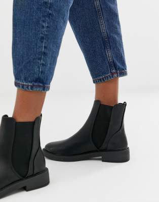 flat chunky chelsea boots