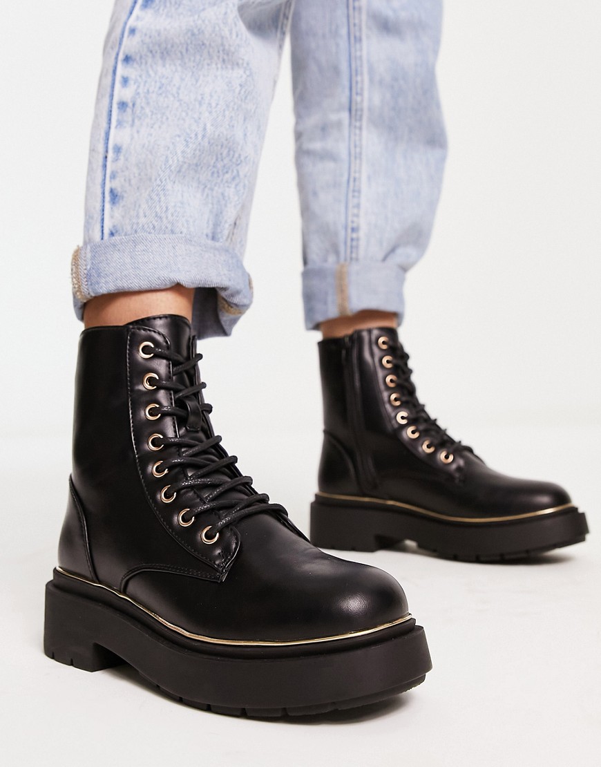 New Look Lace Up Chunky Flat Boot In Black