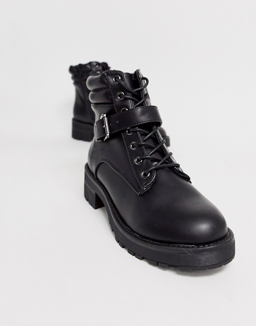 New Look flat hiker boots in black | ASOS