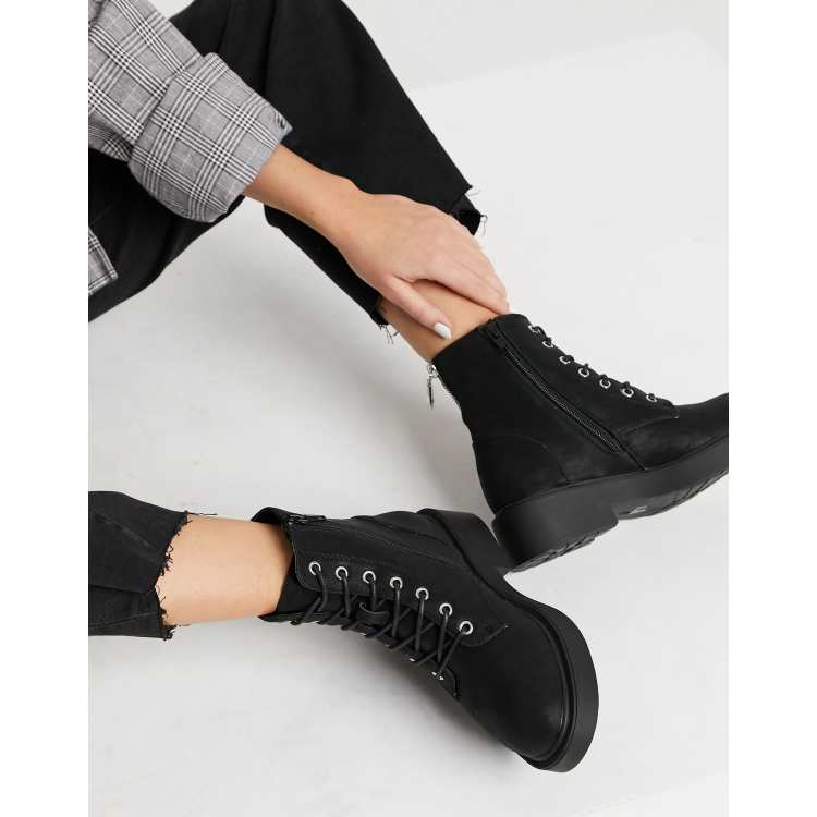 New look lace up outlet biker flat ankle boot