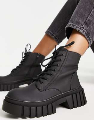 New look chunky flatform lace shop up flat boot in black