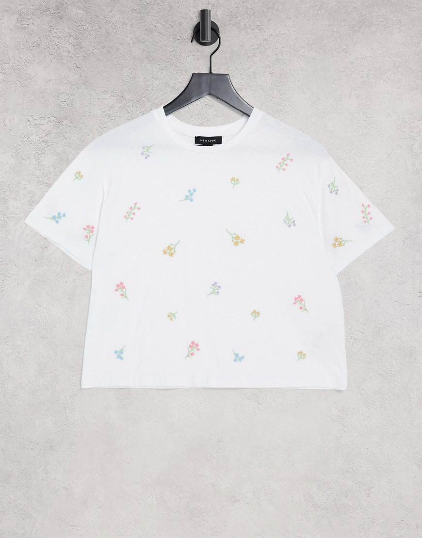 New Look floral embroidered boxy tee in white