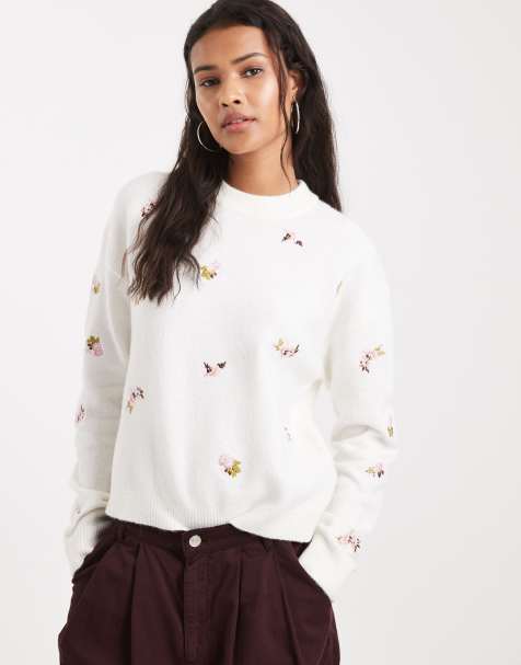New Look floral embroidered jumper in cream