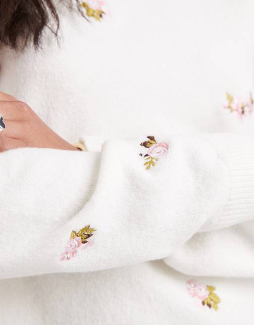 New Look floral embroidered jumper in cream, 2 of 4