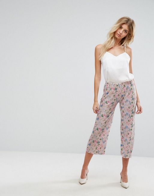 New Look Floral Plisse Crop Trousers | ASOS
