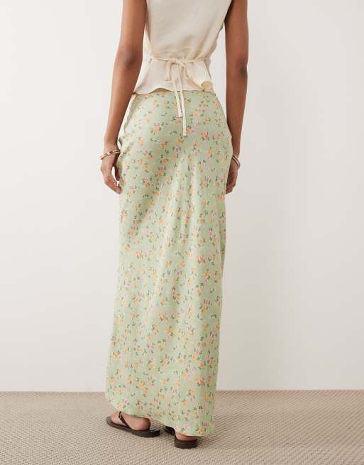 New Look floral spun bias midi skirt in green, 3 of 5