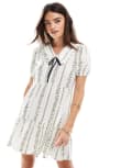 [New Look] New Look floral stripe tie front mini smock dress in white 8 CREAM