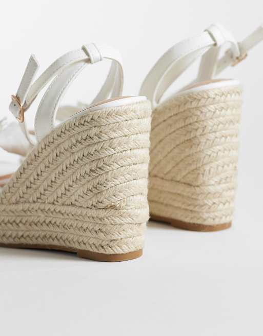 New Look flower detail espadrille wedges in off white, 2 of 4