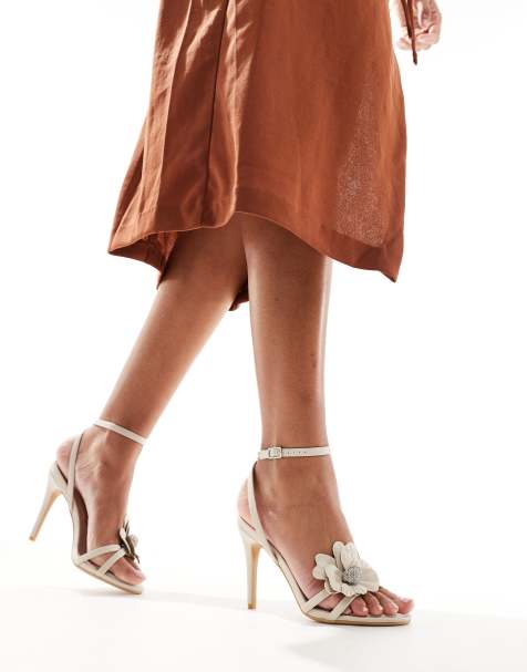 New Look flower strap heeled slingback sandals in off white - view 1