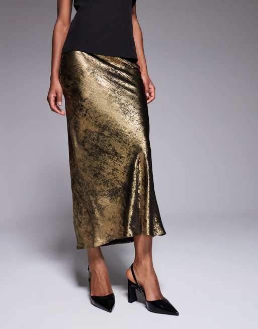 New Look foil metallic satin midi skirt in gold, 3 of 5