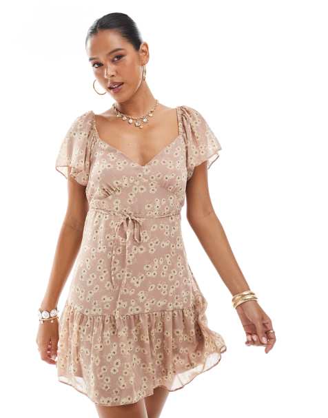 New Look frill skirt mini dress in brown floral pattern - view 1