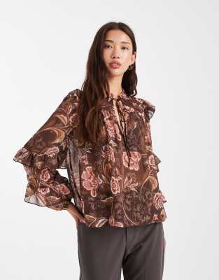 New Look frill sleeve blouse in brown floral