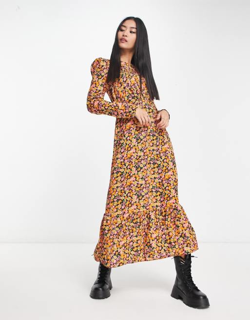 New Look – Geblümtes Midikleid mit gerafften Ärmeln in Orange