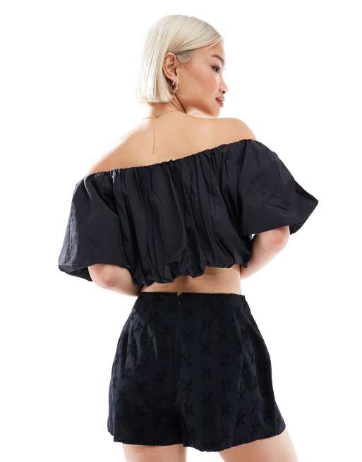 New Look - Geborduurde mini rok met gestrikte zijkant in zwart, 4 van 5