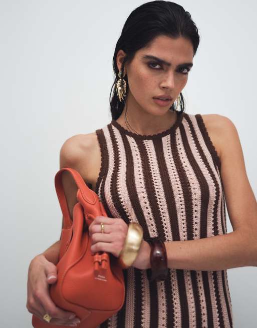 New Look - Gebreide gestreepte maxi jurk in roze en bruin, 4 van 7
