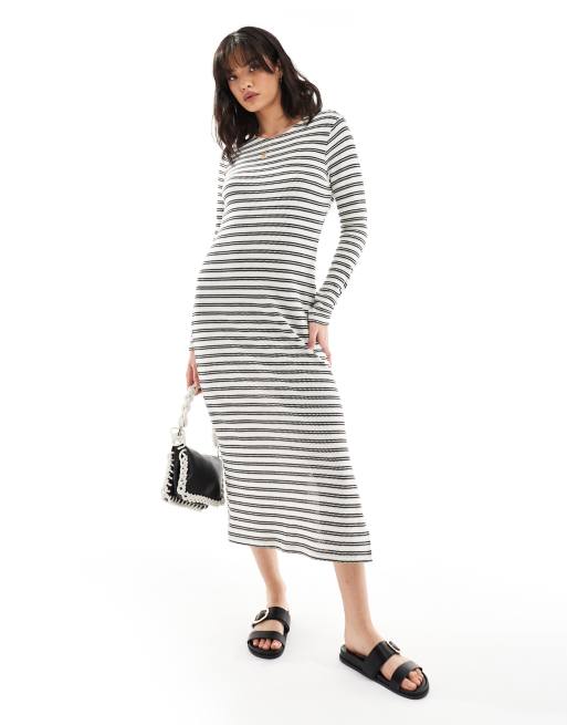 New Look - Gehaakte gestreepte maxi jurk met lange mouwen