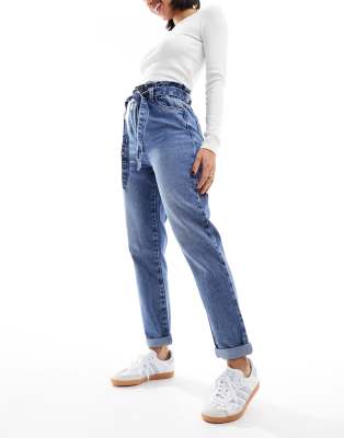 New Look - Gerade geschnittene Jeans in Mittelblau mit Paperbag-Bund